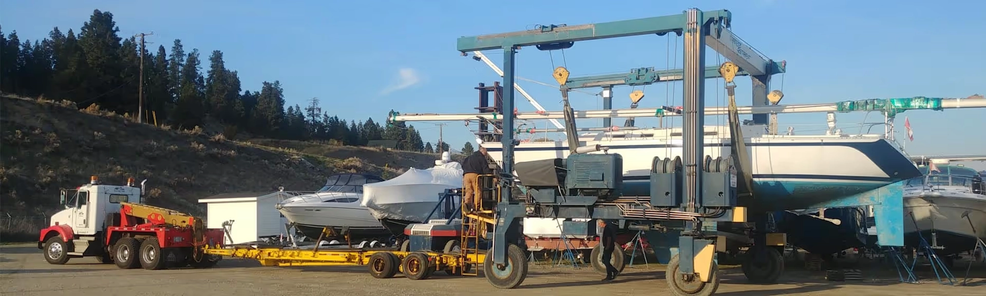 Travelift Services Photo